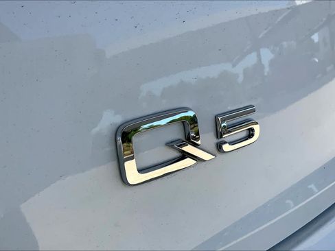 Used 2019 Audi Q5 2.0T Premium Plus w/ Premium Plus Package AWD/4WD image 30