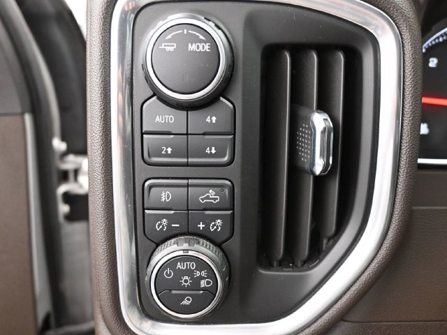 Used 2022 Chevrolet Silverado 3500 LTZ w/ LTZ Plus Package AWD/4WD image 25
