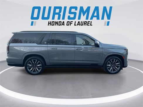 Used 2021 Cadillac Escalade ESV Sport w/ Driver Assist Tech Package image 9