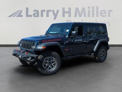 New 2025 Jeep Wrangler Unlimited Rubicon w/ Steel Bumper Group
