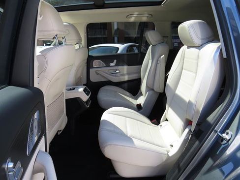 Used 2023 Mercedes-Benz GLS 450 4MATIC image 21