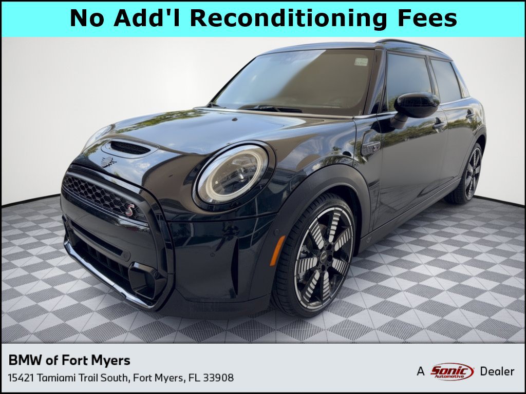 Used 2023 MINI Cooper S FWD image 1