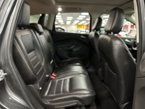 Used 2018 Ford Escape Titanium image 29