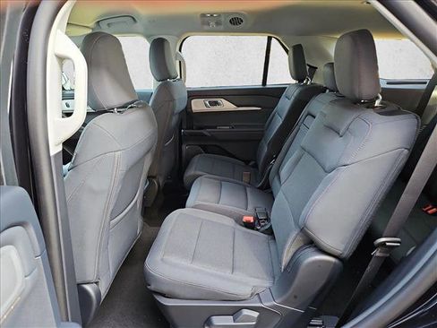 New 2026 Ford Explorer Active image 16