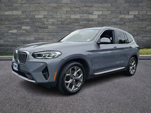 Used 2023 BMW X3 xDrive30i w/ Premium Package AWD/4WD image 3