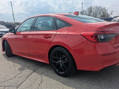 Used 2023 Honda Civic Sport image 6