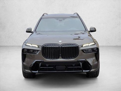 Used 2026 BMW X7 xDrive40i w/ M Sport Package AWD/4WD image 6