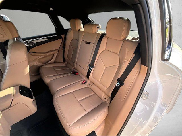 Used 2021 Porsche Macan S AWD/4WD image 25