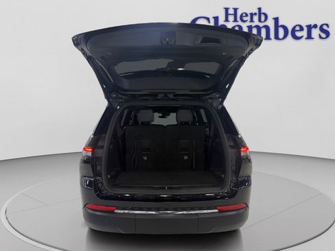 Used 2024 Jeep Grand Cherokee L Limited w/ Luxury Tech Group II image 7