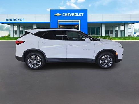 Used 2024 Chevrolet Blazer LT w/ Convenience Package AWD/4WD image 9