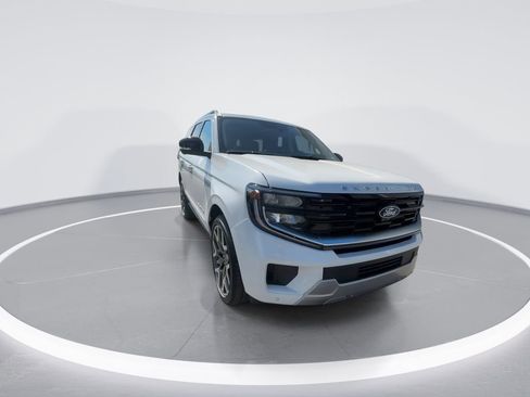 New 2026 Ford Expedition Platinum w/ Platinum Ultimate Package image 2