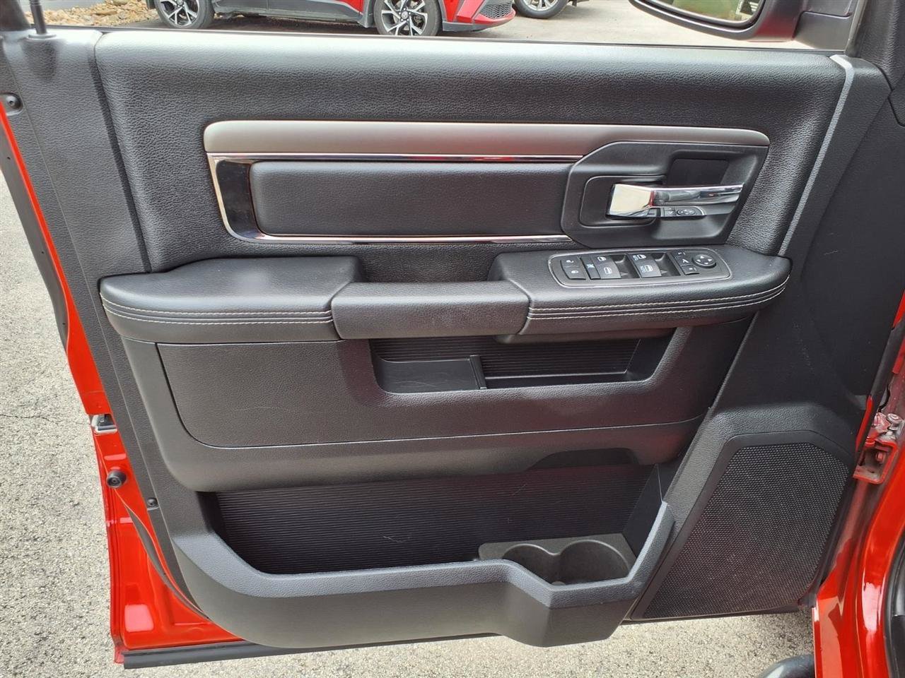Used 2015 RAM 1500 Sport w/ Convenience Group AWD/4WD image 8