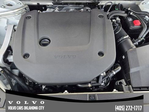 New 2026 Volvo XC90 B6 Plus w/ Protection Package Premier image 32