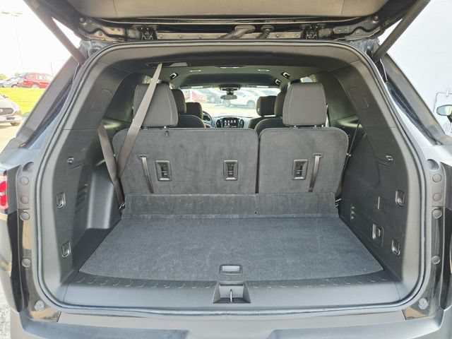 Used 2023 Chevrolet Traverse LT FWD image 12