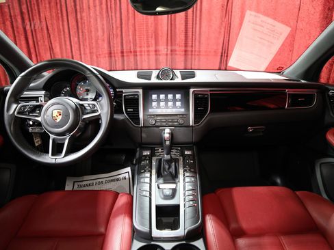 Used 2018 Porsche Macan S AWD/4WD image 15