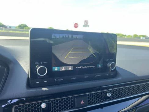 Used 2025 Honda Civic Sport image 26