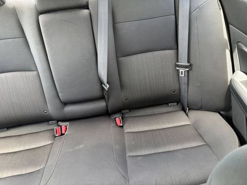 Used 2025 Nissan Altima 2.5 SV FWD image 33