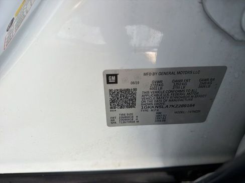 Used 2019 GMC Acadia SLE image 31