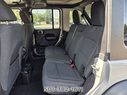 Used 2024 Jeep Wrangler Unlimited Sport AWD/4WD image 10