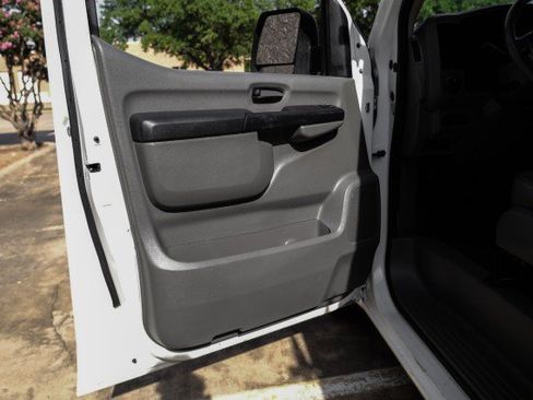 Used 2018 Nissan NV 1500 S RWD image 29