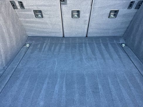 Used 2022 Porsche Macan image 15