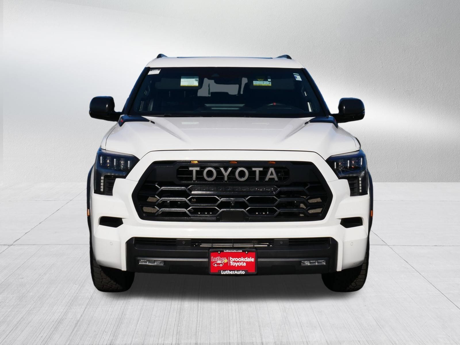 Used 2024 Toyota Sequoia TRD Pro AWD/4WD image 2