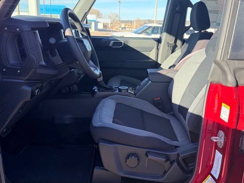 New 2025 Ford Bronco 4-Door w/ Sasquatch Package AWD/4WD image 19