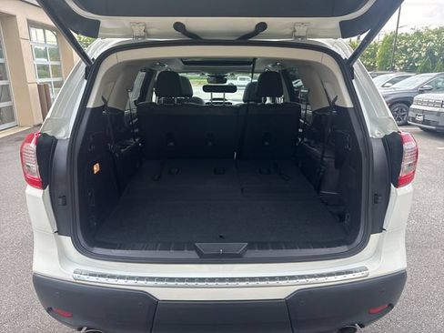 Used 2023 Subaru Ascent Limited w/ Technology Package AWD/4WD image 23