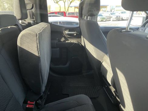 Used 2020 Chevrolet Silverado 1500 Custom w/ Custom Value Package RWD image 9