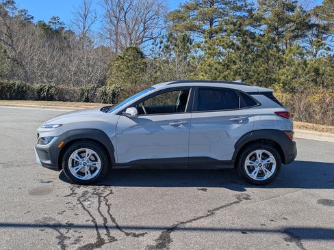 Used 2023 Hyundai Kona SEL image 8