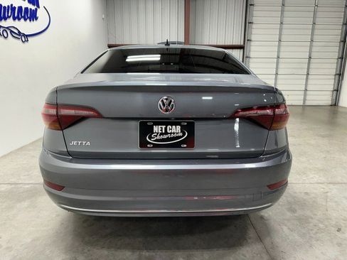 Used 2019 Volkswagen Jetta SE image 8