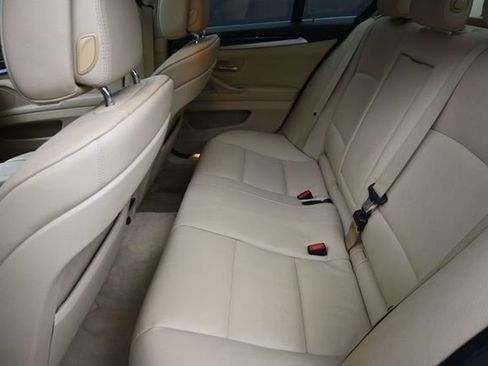Used 2013 BMW 528i Sedan RWD image 16