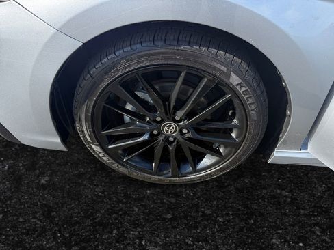 Used 2024 Toyota Camry XSE FWD image 9