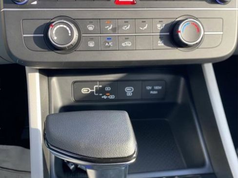 New 2026 Hyundai Tucson SE image 19