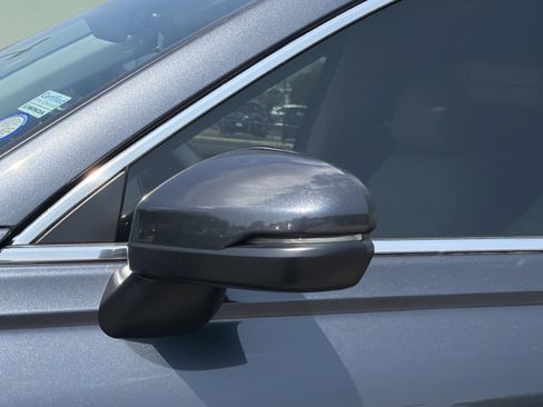 Used 2025 Honda CR-V EX-L image 30