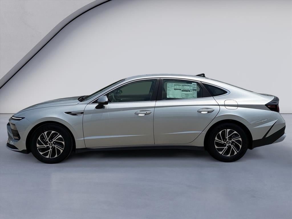 New 2026 Hyundai Sonata Blue FWD image 2