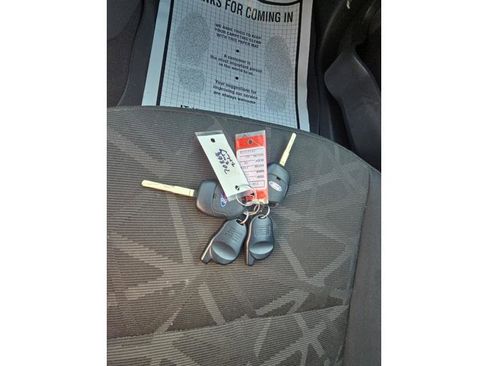 Used 2012 Ford Fiesta SE image 20