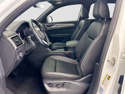 Used 2020 Volkswagen Atlas Cross Sport SEL FWD image 18