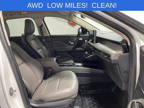 Used 2023 Lincoln Corsair AWD image 22