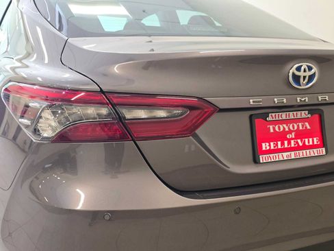 Certified 2023 Toyota Camry XLE w/ Navigation Package FWD image 7