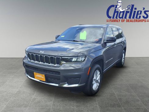 Used 2025 Jeep Grand Cherokee L Laredo w/ Trailer Tow Package AWD/4WD image 1