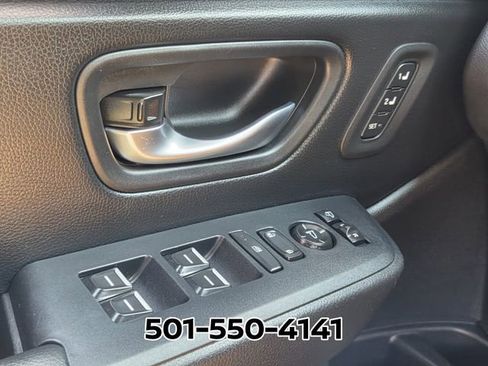 Used 2025 Honda Pilot TrailSport image 35