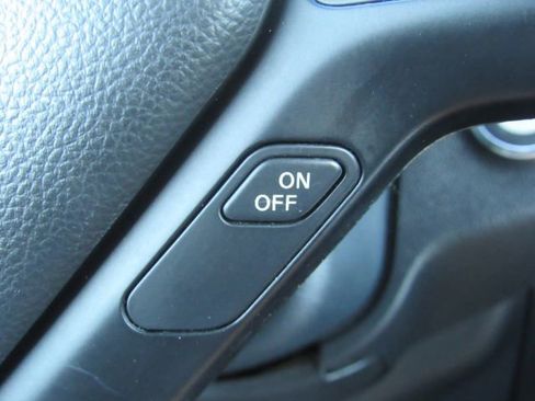 Used 2010 INFINITI G37 Convertible w/ Premium Pkg image 29