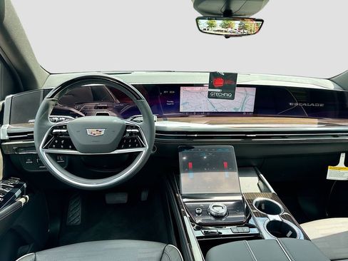 New 2025 Cadillac Escalade Premium Luxury image 24