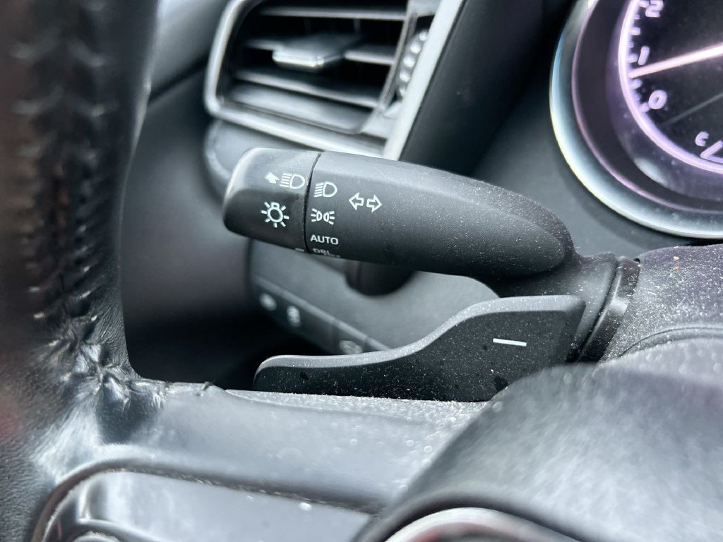 Used 2019 Toyota Camry SE FWD image 20