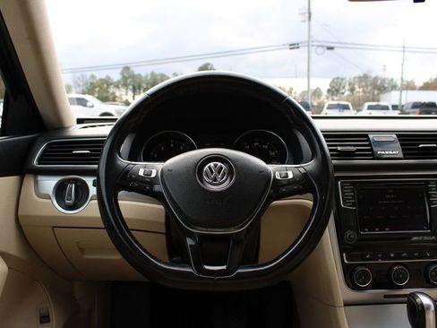 Used 2019 Volkswagen Passat 2.0T Wolfsburg w/ Wheels & Sunroof Package image 23