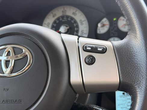 Used 2012 Toyota FJ Cruiser 4WD w/ Upgrade Pkg image 21