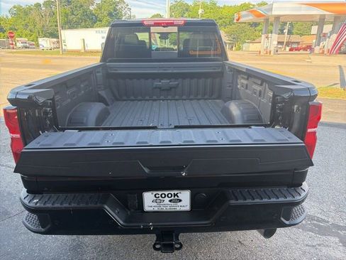 New 2025 Chevrolet Silverado 2500 High Country w/ Midnight Edition AWD/4WD image 13