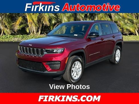 New 2025 Jeep Grand Cherokee Laredo image 1