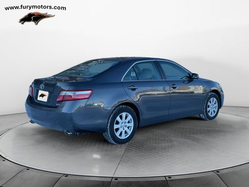 Used 2009 Toyota Camry XLE image 3